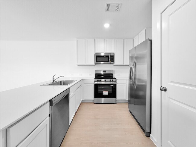 Building Photo - 18740 Barrichello Dr