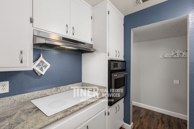 Building Photo - 3960 Annabelle Ave