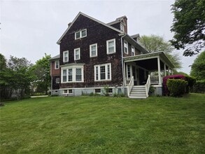 Building Photo - 45 Woodlawn Ave