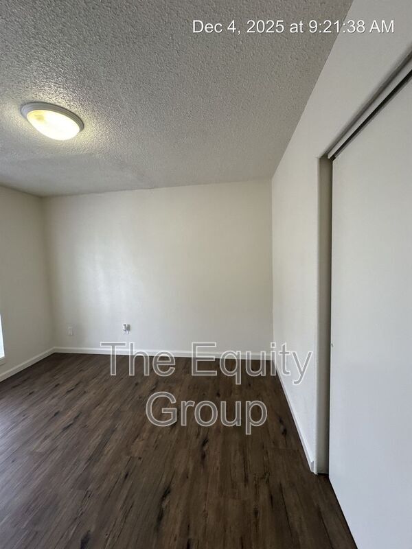 Building Photo - 524 S Encina St