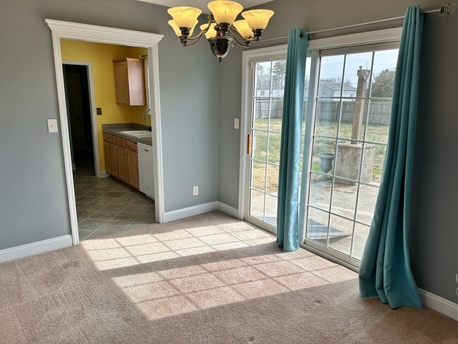 Building Photo - 134 Annie Rd