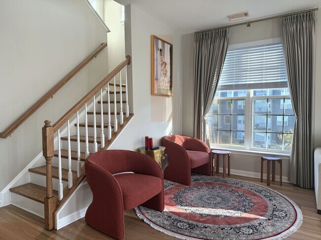 Building Photo - 15505 John Diskin Cir