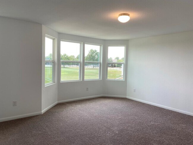 Building Photo - 142 Martha Ln