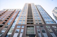Building Photo - 400 Beale