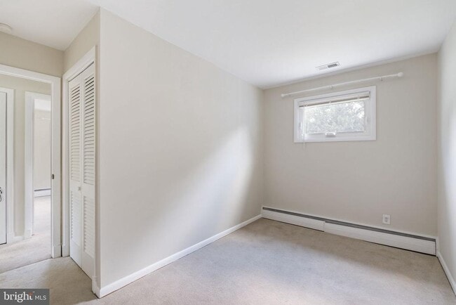 Building Photo - 8005 Woodholme Cir