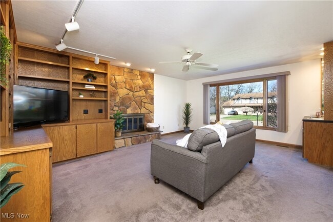 Building Photo - 5162 Johnnycake NE Rdg