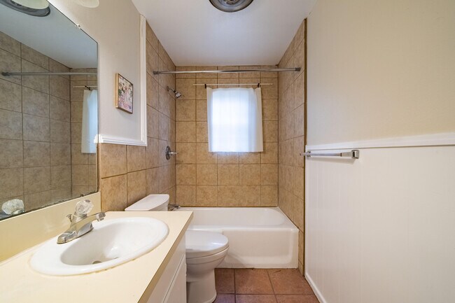 Building Photo - 5202 47th St