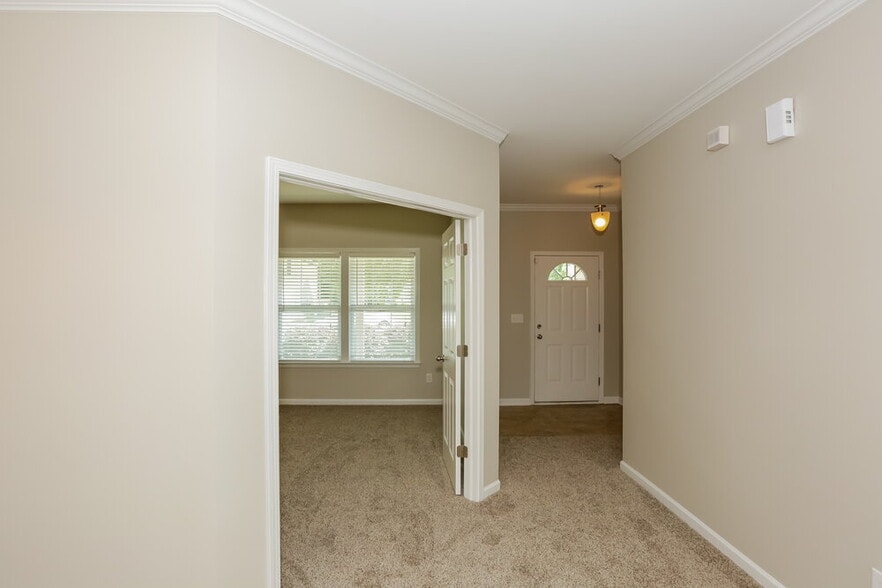 Building Photo - 4315 Houldsworth Dr