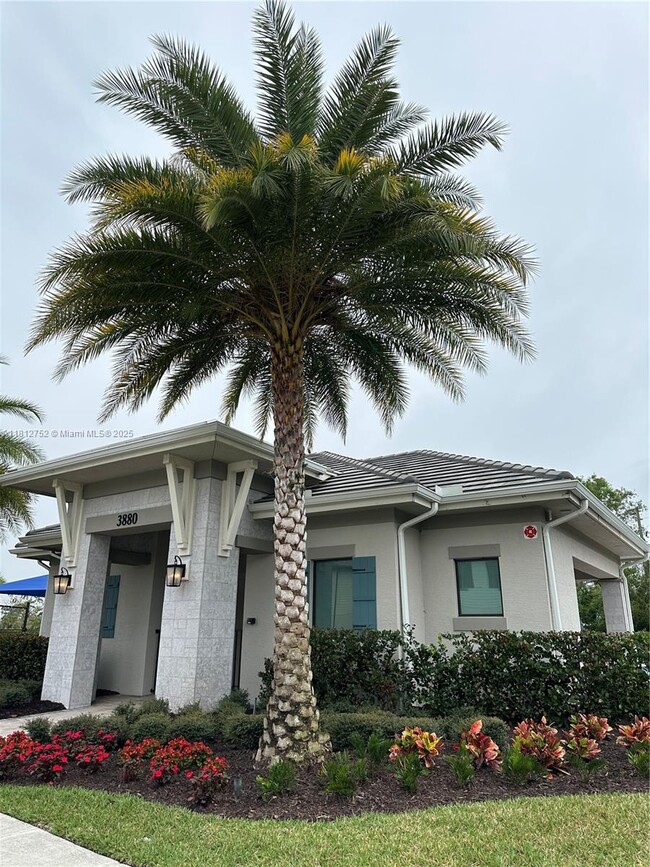 Building Photo - 4800 Crested Eagle Ln