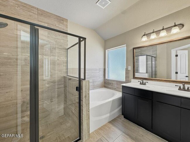 Building Photo - 14824 Tierra Eliana Ave