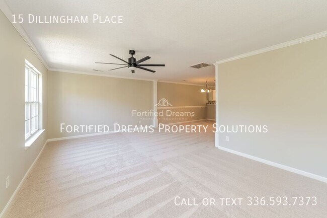 Building Photo - 15 Dillingham Pl