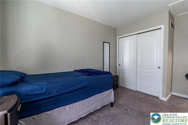 Building Photo - 2512 Gila Dr