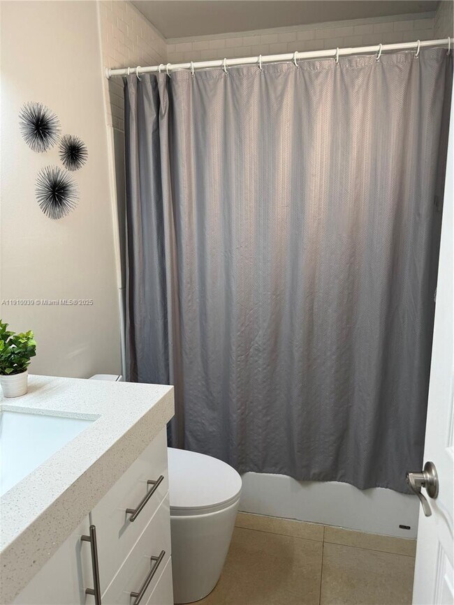 Building Photo - 14036 SW 90th Ave