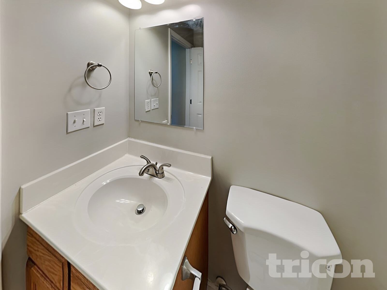 Building Photo - 4904 Valley Trail Ct