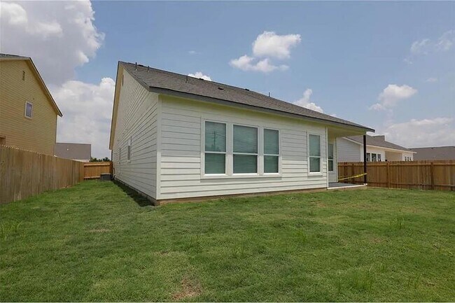 Building Photo - 135 Horseshoe Cove