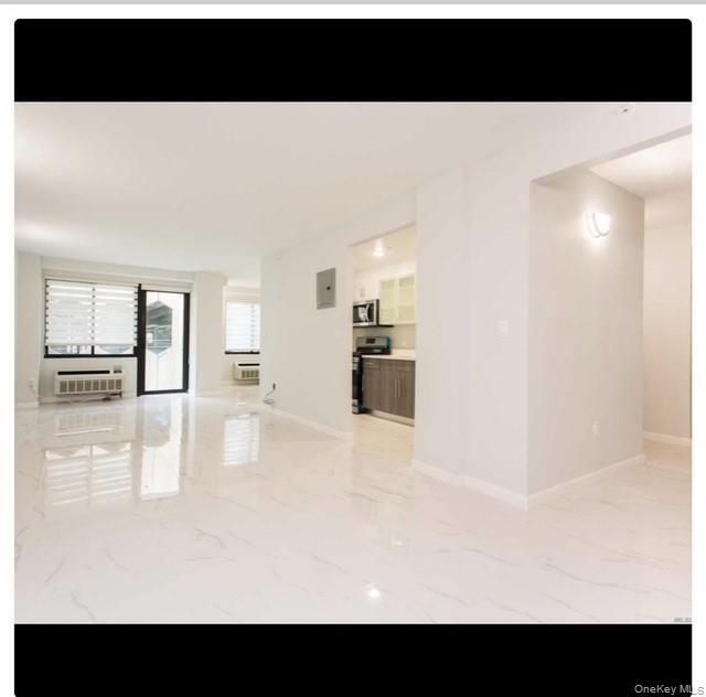 Building Photo - 5 Grace Ave