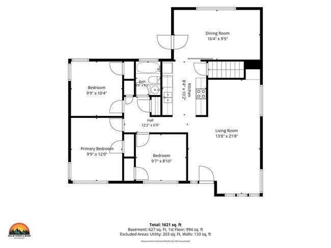 Building Photo - Spacious 3 Bedroom Home | 2 Bonus Rooms, Huge Yard & Detached 2-Car Garage