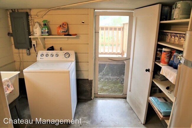 Building Photo - 3 br, 1 bath House - 2925 NW Fillmore Ave.