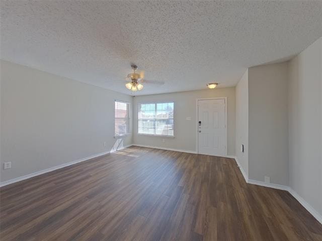 Building Photo - 4604 Palm Ridge Dr