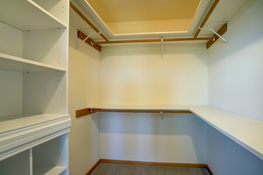 Building Photo - 400 Odyssey Ct