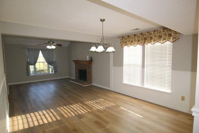 Building Photo - 175 Douglas Fir Ct