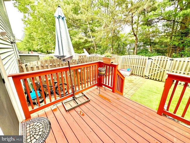 Building Photo - 41 Brookview Cir