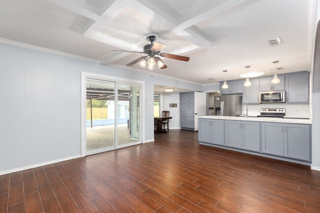 Building Photo - 10615 Lands Run St