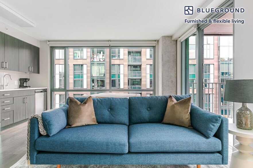 Building Photo - 101 Polk St