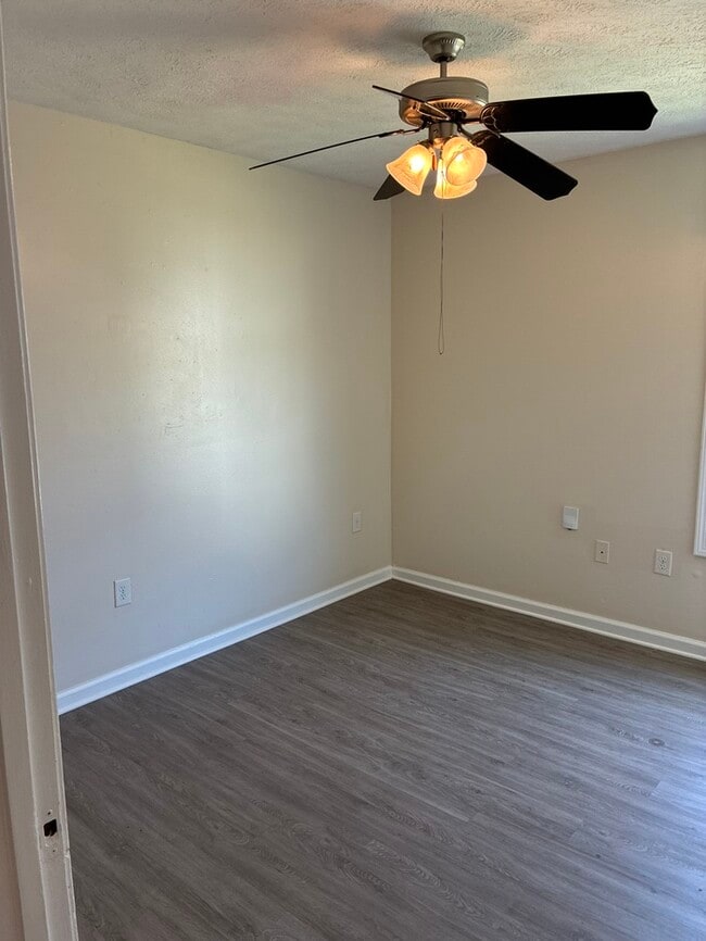 Building Photo - Beautiful 4/2 in bay St. Louis