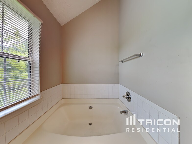 Building Photo - 5457 Gadwall Cir