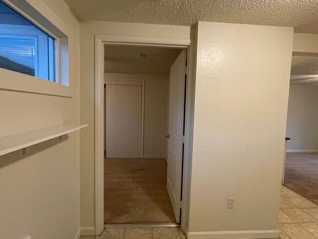 Building Photo - 1600 SE 168th Ave
