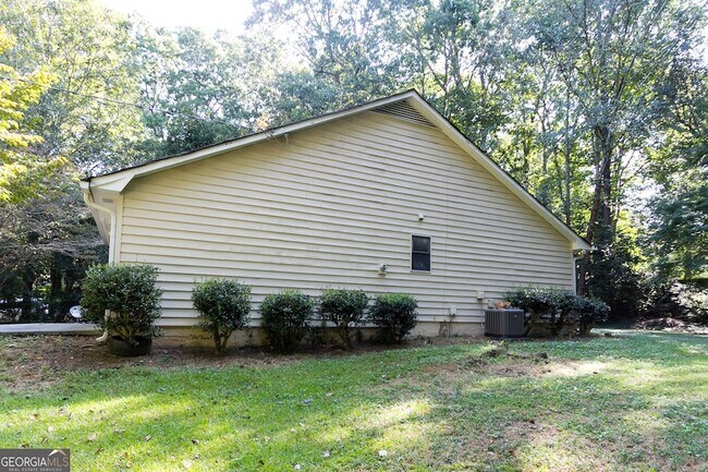 Building Photo - 3192 Octavia Ln