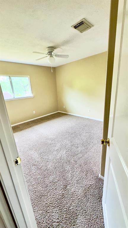 Building Photo - 402 Wild Bird Dr