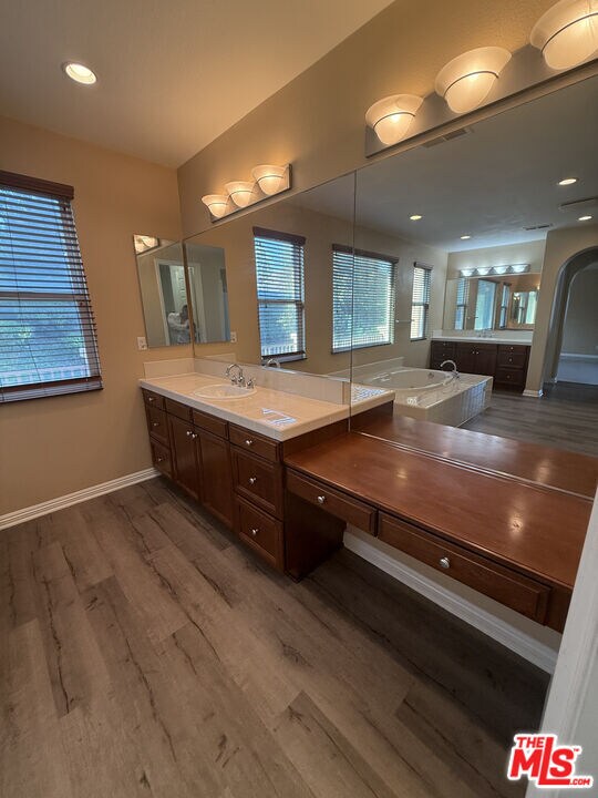 Building Photo - 15725 Glendon Creek Ct