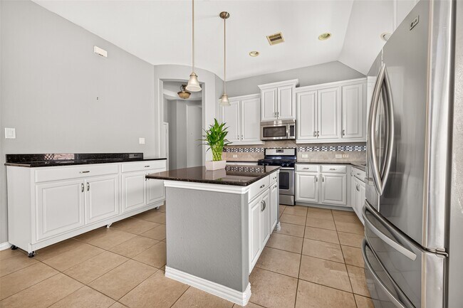 Building Photo - 20234 Fossil Valley Ln