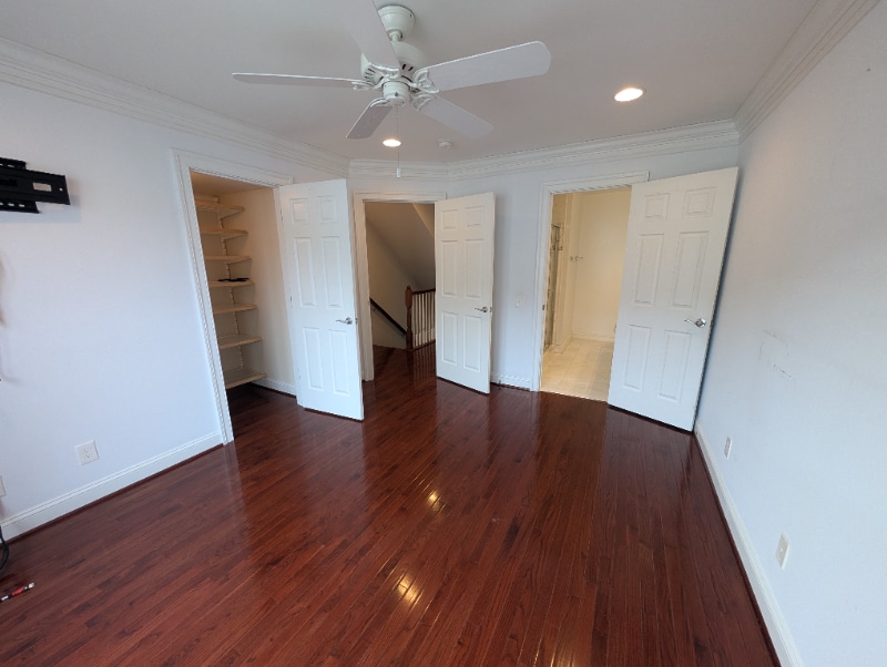 Building Photo - 9442 Canonbury Square