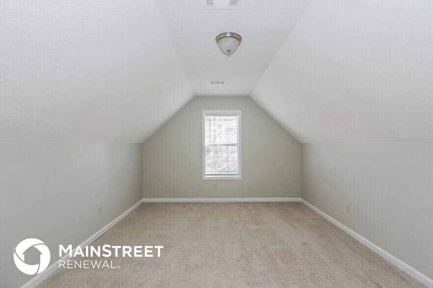 Building Photo - 7172 Market Square Dr