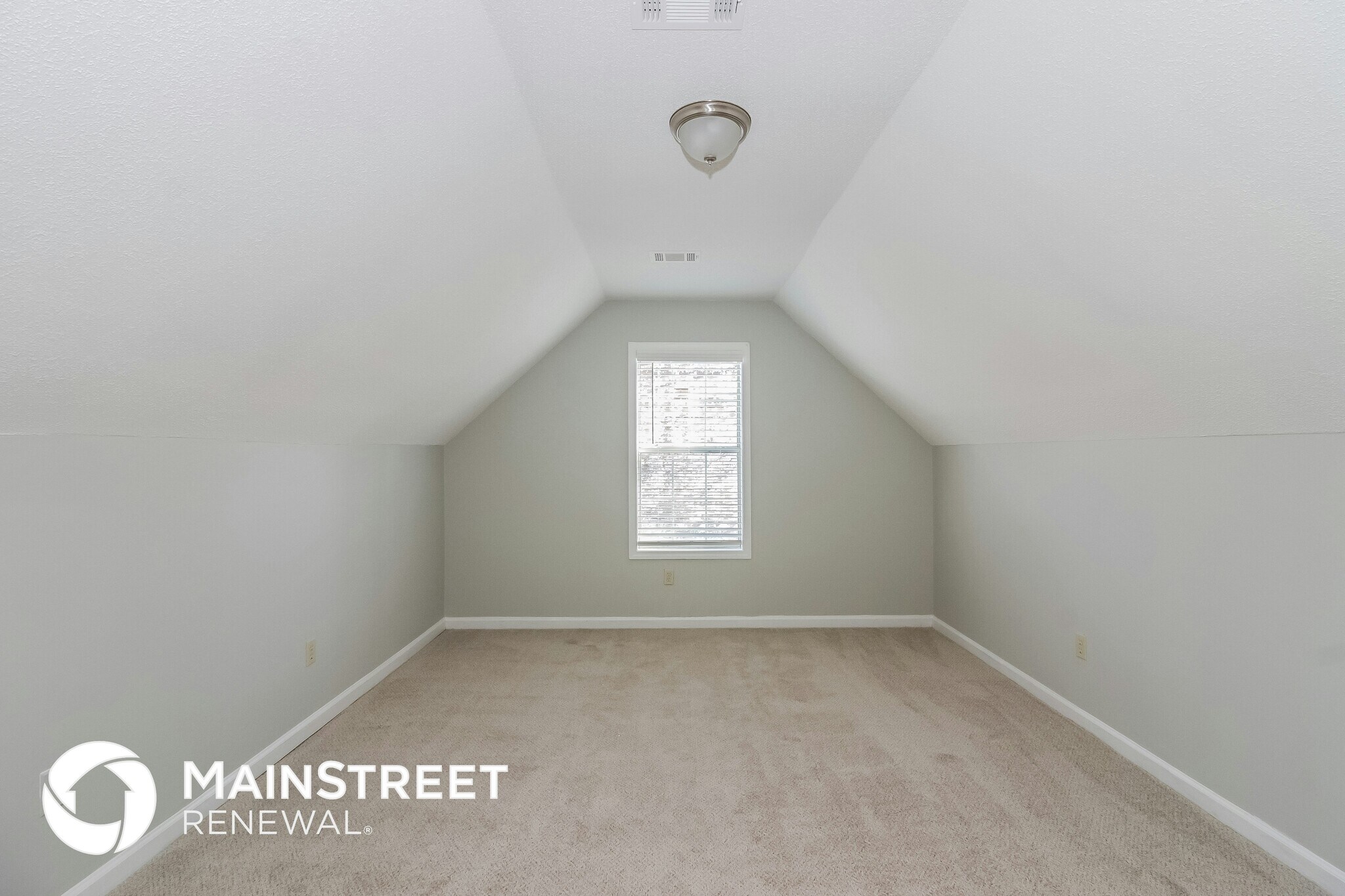 Building Photo - 7172 Market Square Dr