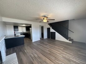 Building Photo - 3616 Panama Ln