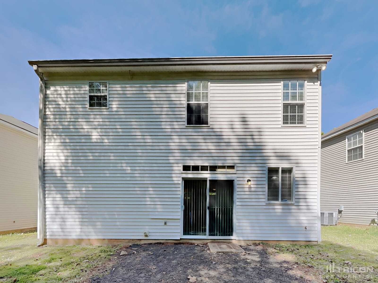 Building Photo - 2820 Oasis Ln