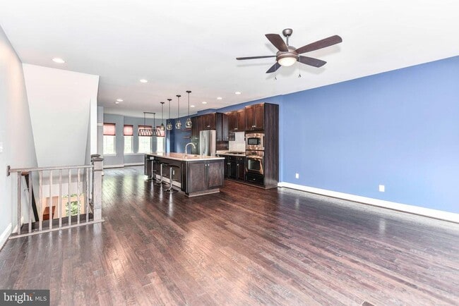 Building Photo - 42244 Bliss Terrace