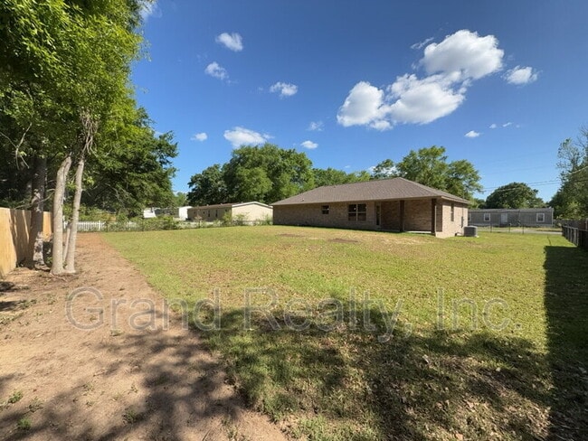 Building Photo - 4090 Charles Cir