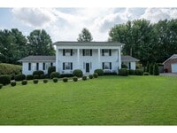 Building Photo - Grand 4-Bedroom/2.5-Bath home in Johnson City, TN in great neighborhood, $2995 monthly