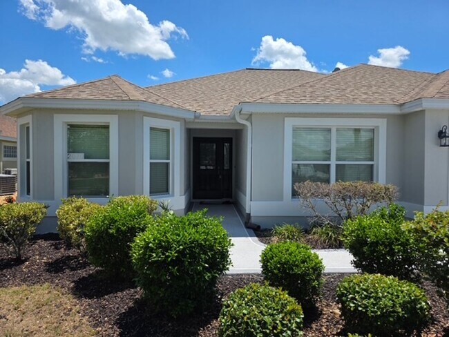 Building Photo - Fully Furnished 3/2 in beautiful Villages Community