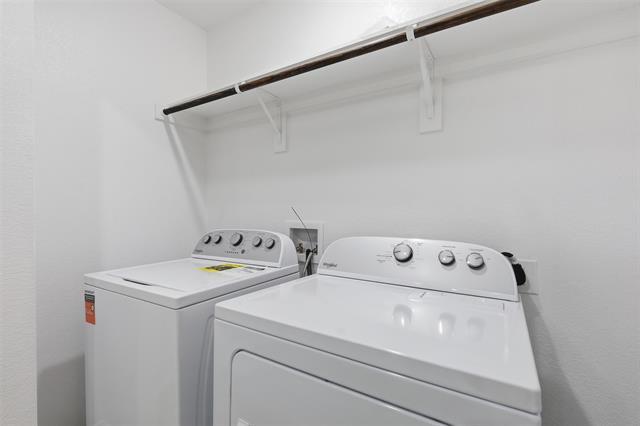 Building Photo - 832 Eagles Nest Dr