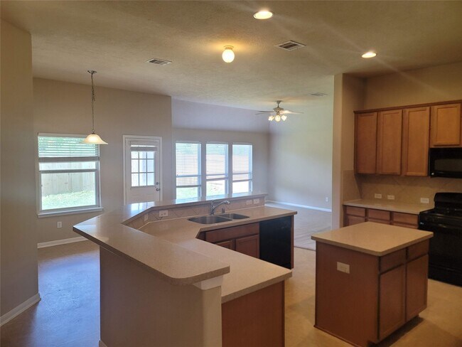 Building Photo - 1010 Hannah Falls Ln