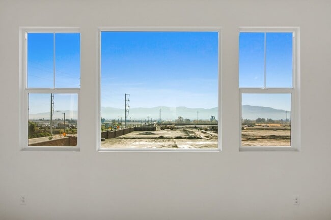 Building Photo - 16435 Globetrotter Ave