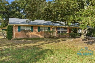 Building Photo - 339 Hilton Ave