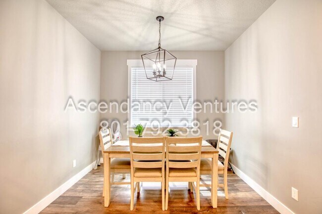 Building Photo - 1177 N 640 E