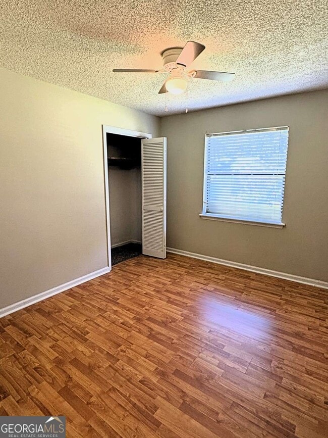Building Photo - 502 Sunnyside Ct